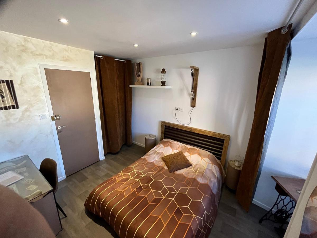 Chambres D'Hotes A La Forge Du Coglais La Selle-en-Cogles Exterior photo